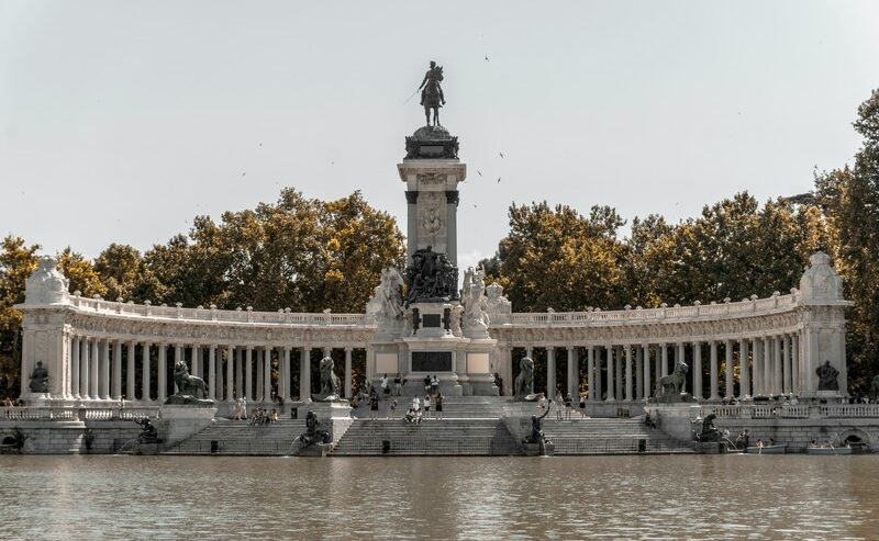 El Retiro Black Statue, Madrid, Daytime